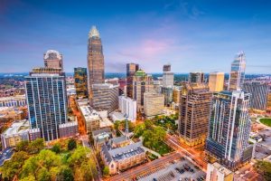 Top 6 Spring and Summer Vacation Destinations for Travel Nurses
