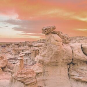 travel nurse bucket list